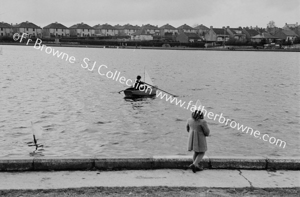 MODEL YACHT RACING ON THE LOUGH